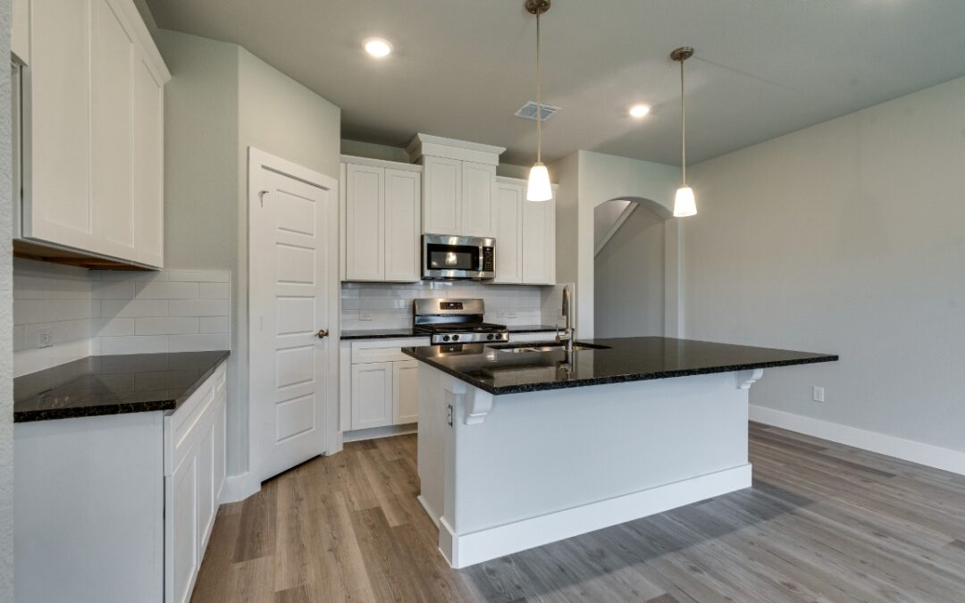 608 Finlee Way (14) New Homes In Tioga Texas, Red Gable Homes (1366x768)