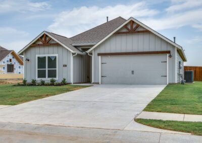 615 Kyle Drive (2) New Homes In Tioga Texas, Red Gable Homes (1366x768)